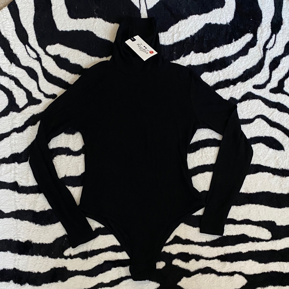 ReoRia Black Turtleneck Bodysuit Sweater